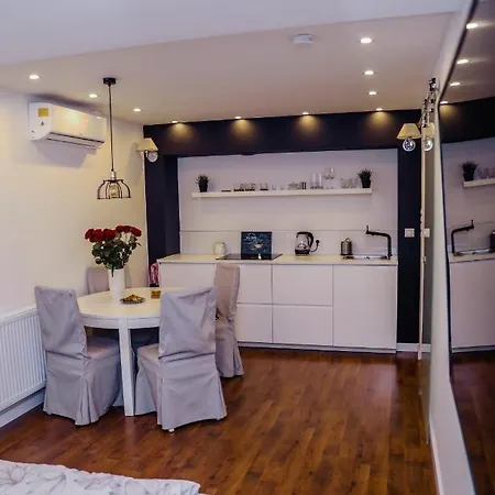 Apartament White In Center Of *