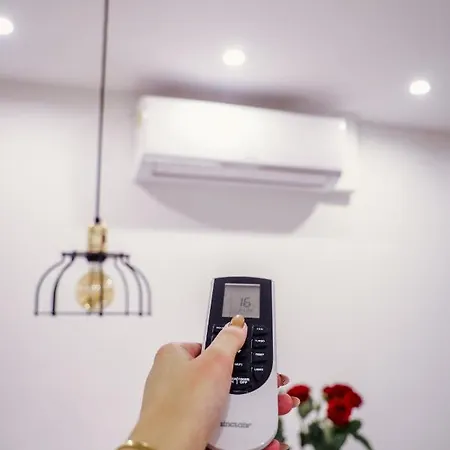 Apartament White In Center Of *